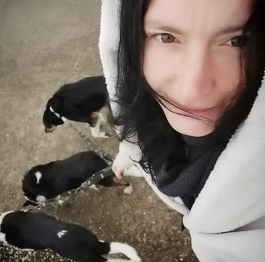 Manuela mit drei Hunden: persönliche, familiäre Betreuung in Roggliswil